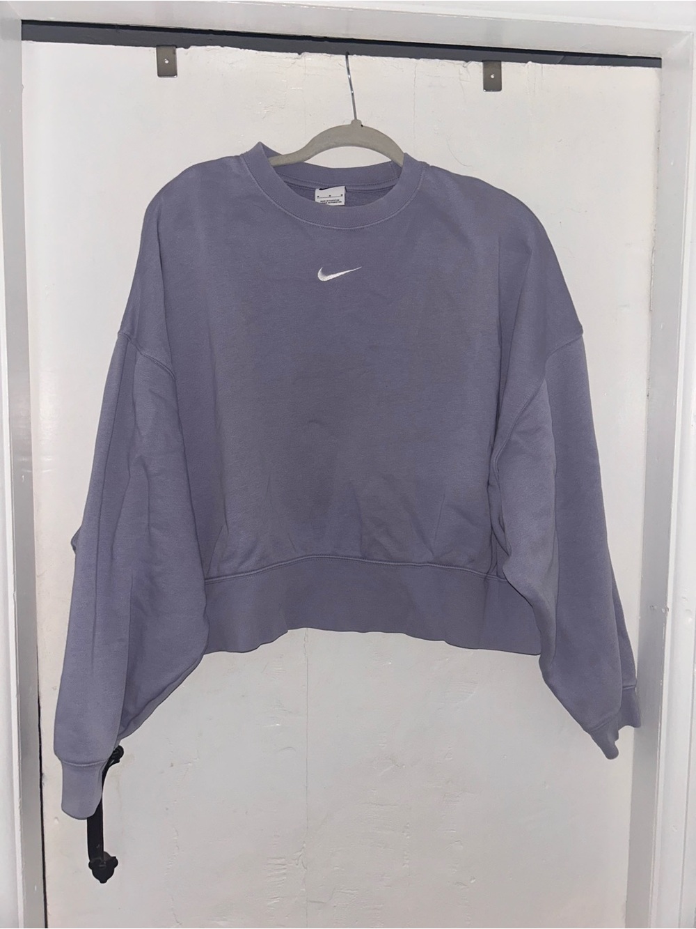 Nike Lavender Cropped Crew Sweatshirt with Swoosh